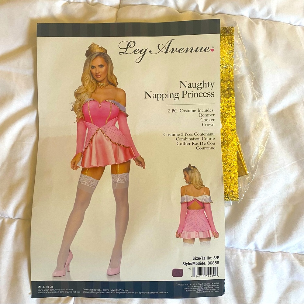 Princess bubblegum or peach costume